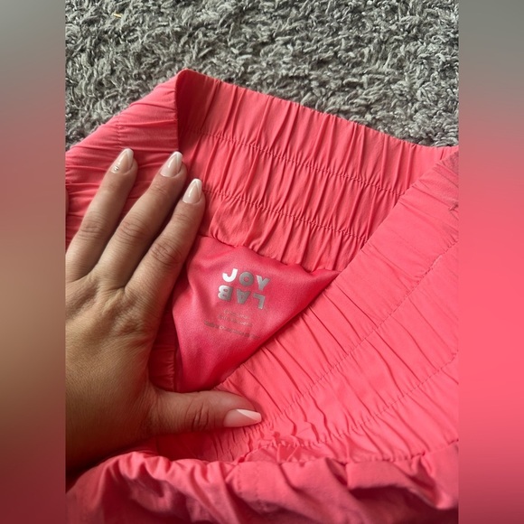 Women’s JOYLAB High Rise Active Pleated Panel Shorts Size XS - Picture 3 of 6